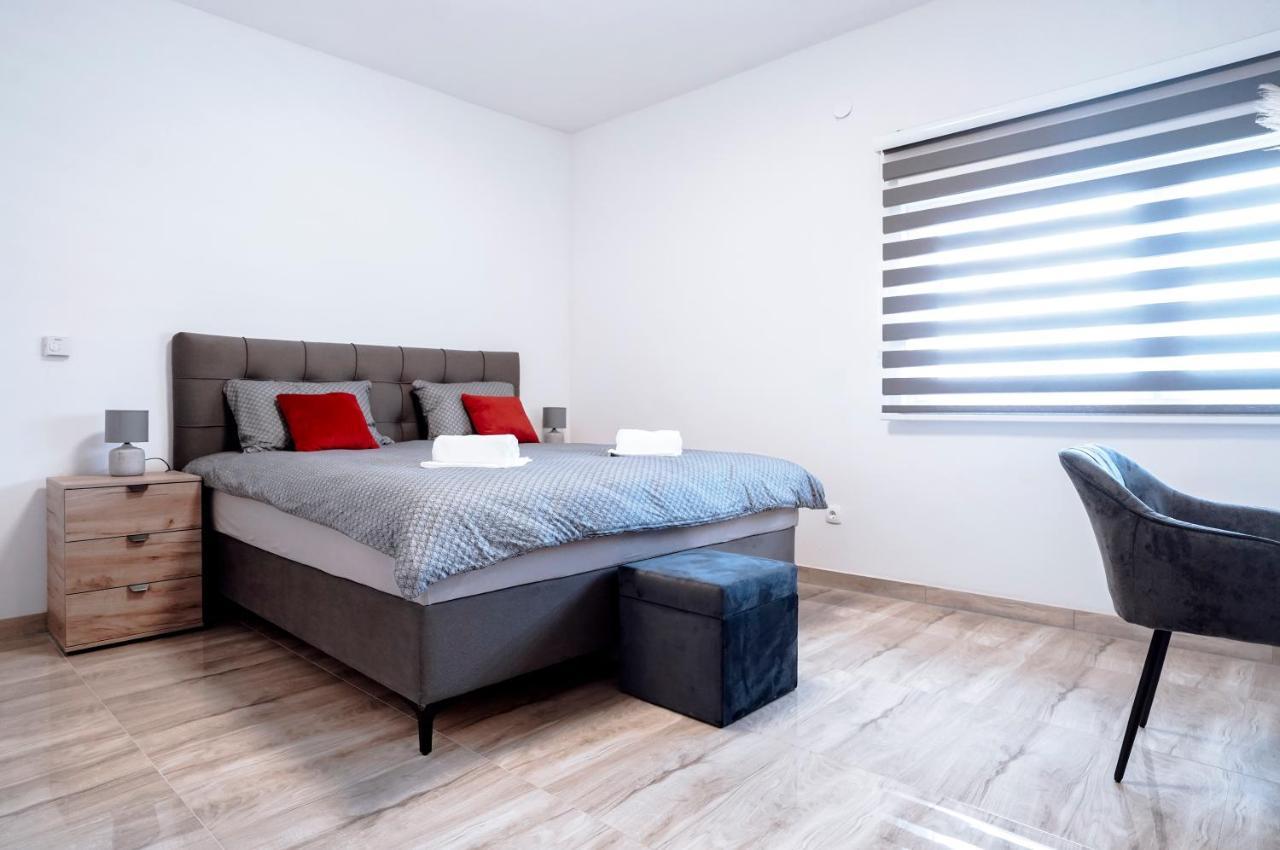 Ruzic Apartment
